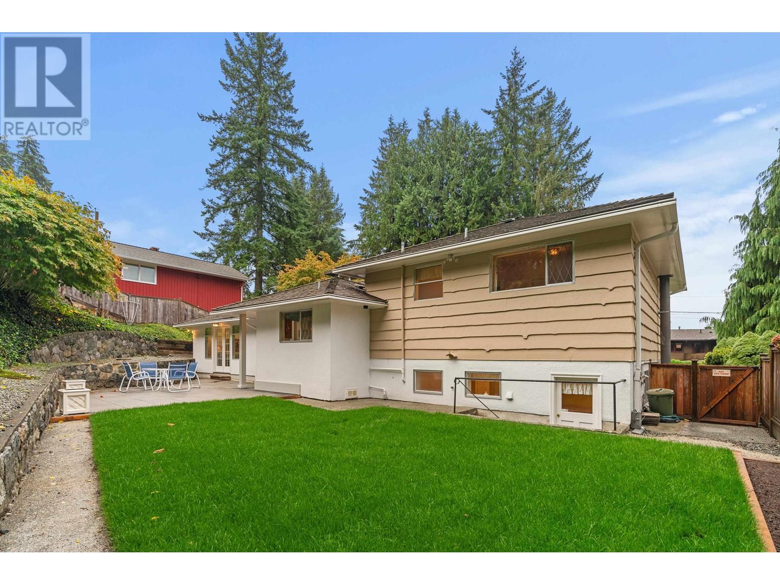 908 Belvedere Drive, North Vancouver, British Columbia  V7R 2B9 - Photo 24 - R2826683