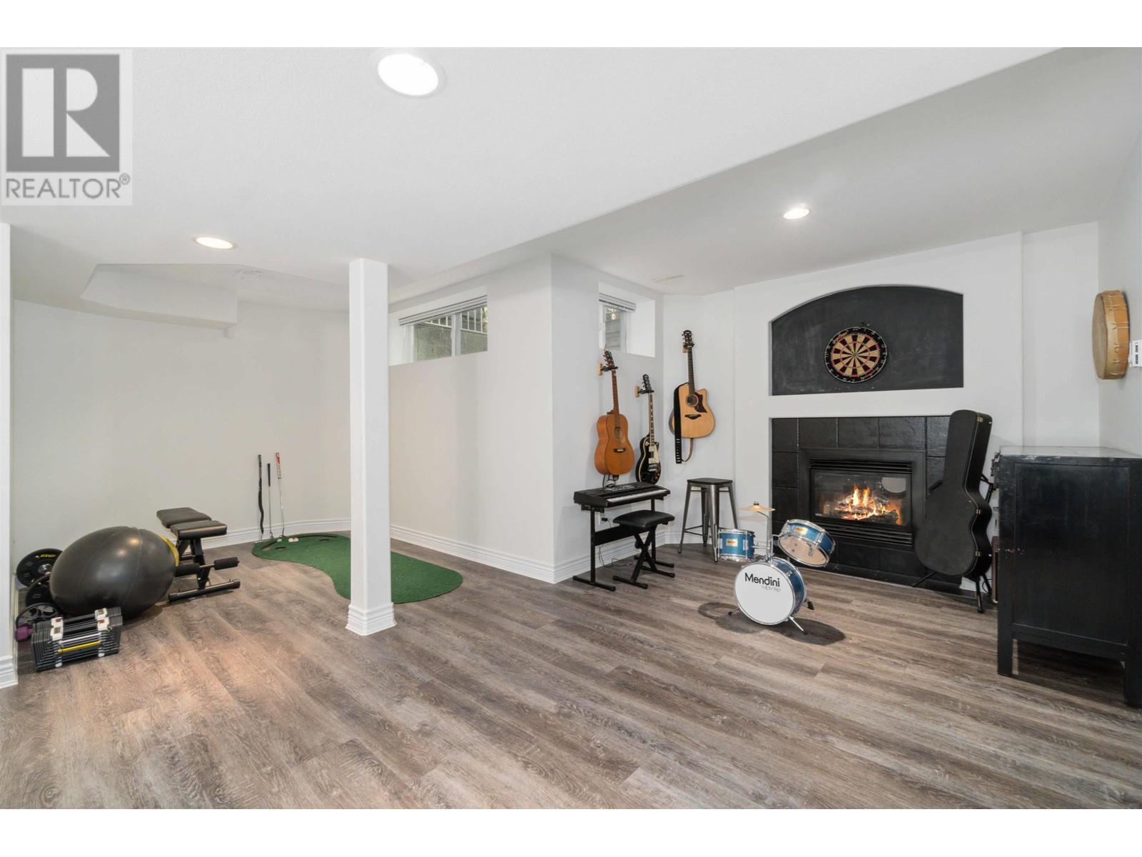 1722 Paddock Drive, Coquitlam, British Columbia  V3E 3N8 - Photo 22 - R2816827