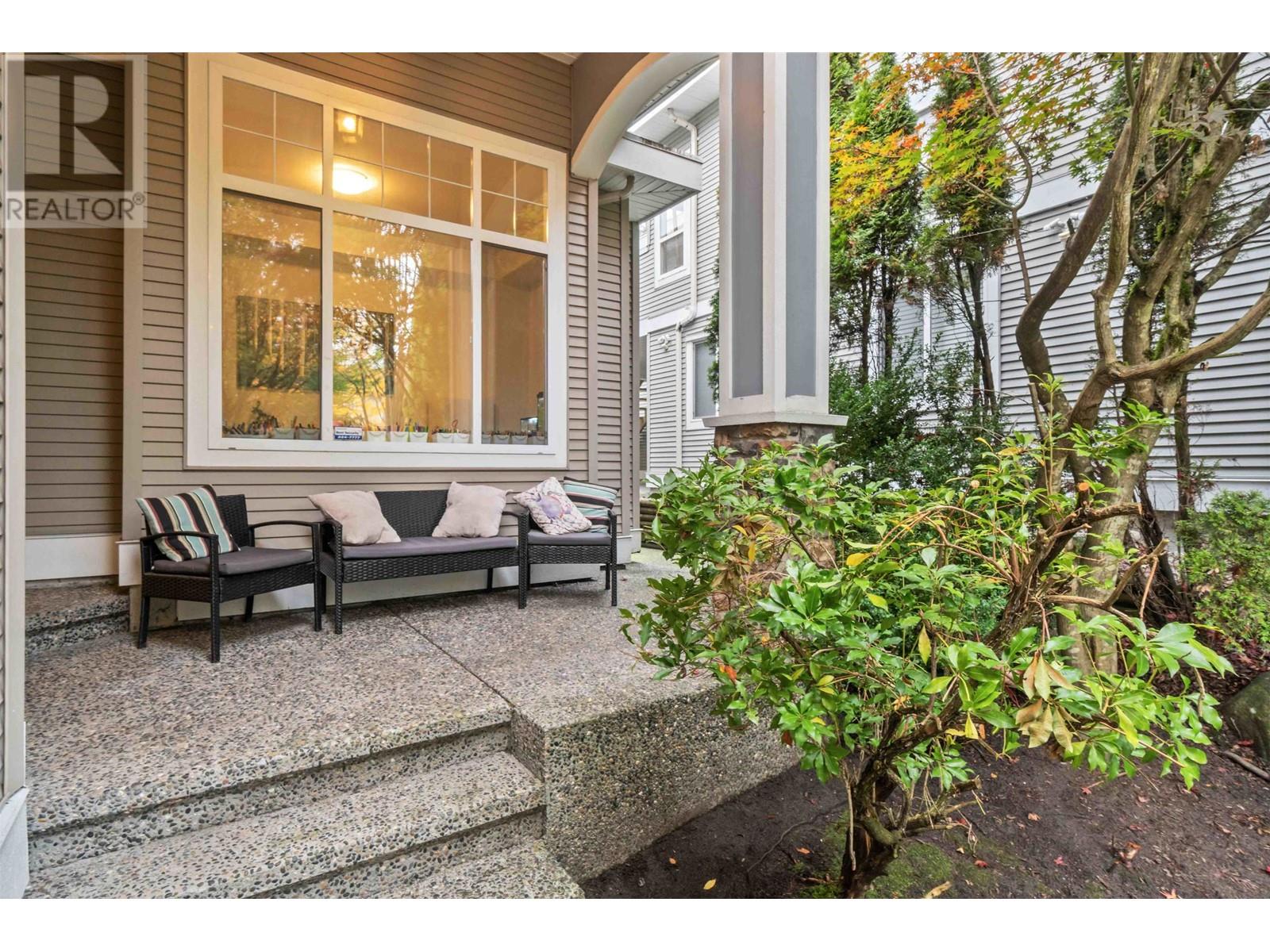 1722 Paddock Drive, Coquitlam, British Columbia  V3E 3N8 - Photo 3 - R2816827