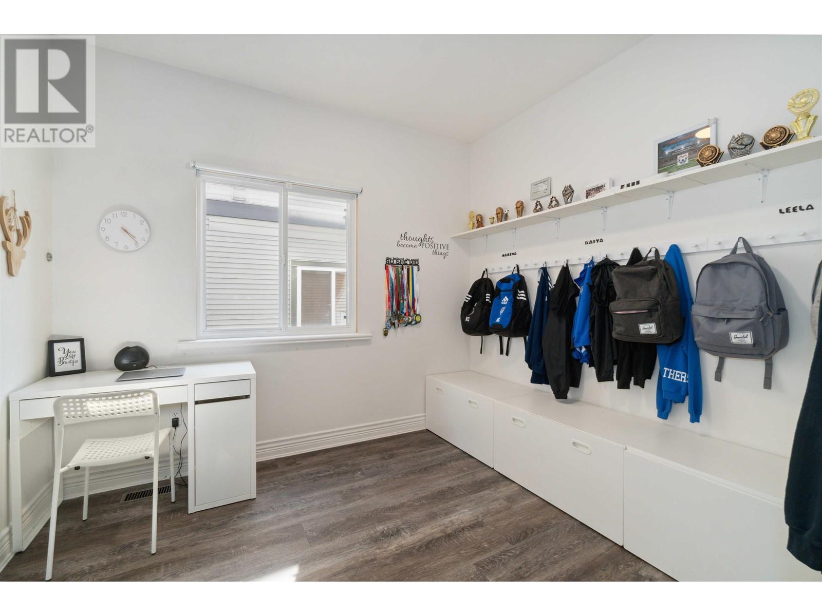 1722 Paddock Drive, Coquitlam, British Columbia  V3E 3N8 - Photo 10 - R2816827