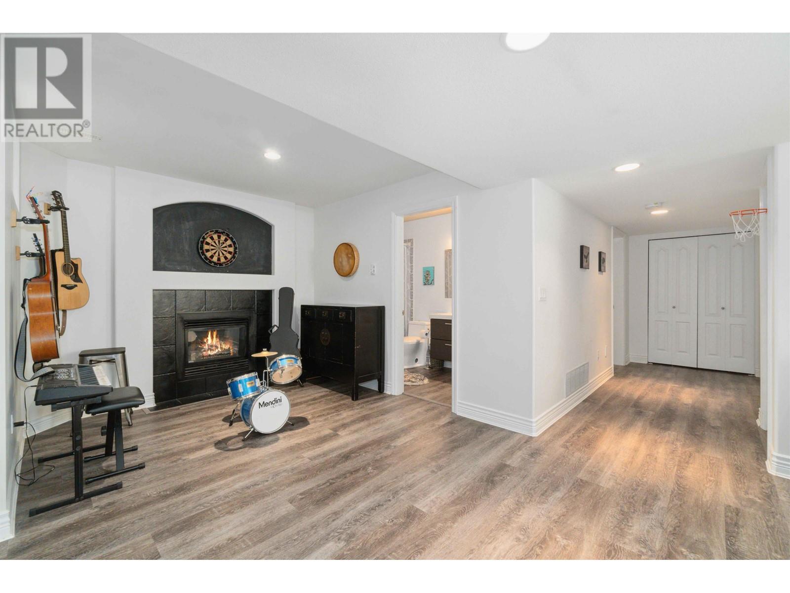 1722 Paddock Drive, Coquitlam, British Columbia  V3E 3N8 - Photo 23 - R2816827
