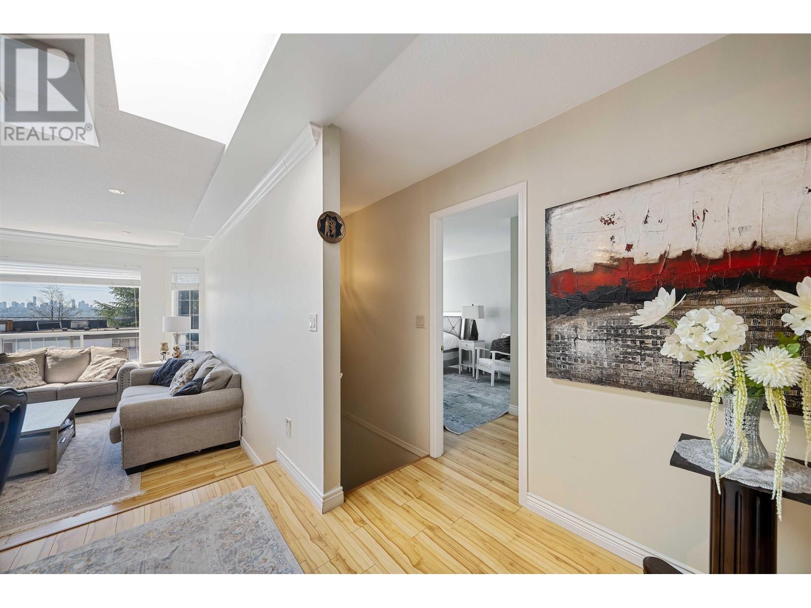1059 Delestre Avenue, Coquitlam, British Columbia  V3K 2H1 - Photo 24 - R2825703