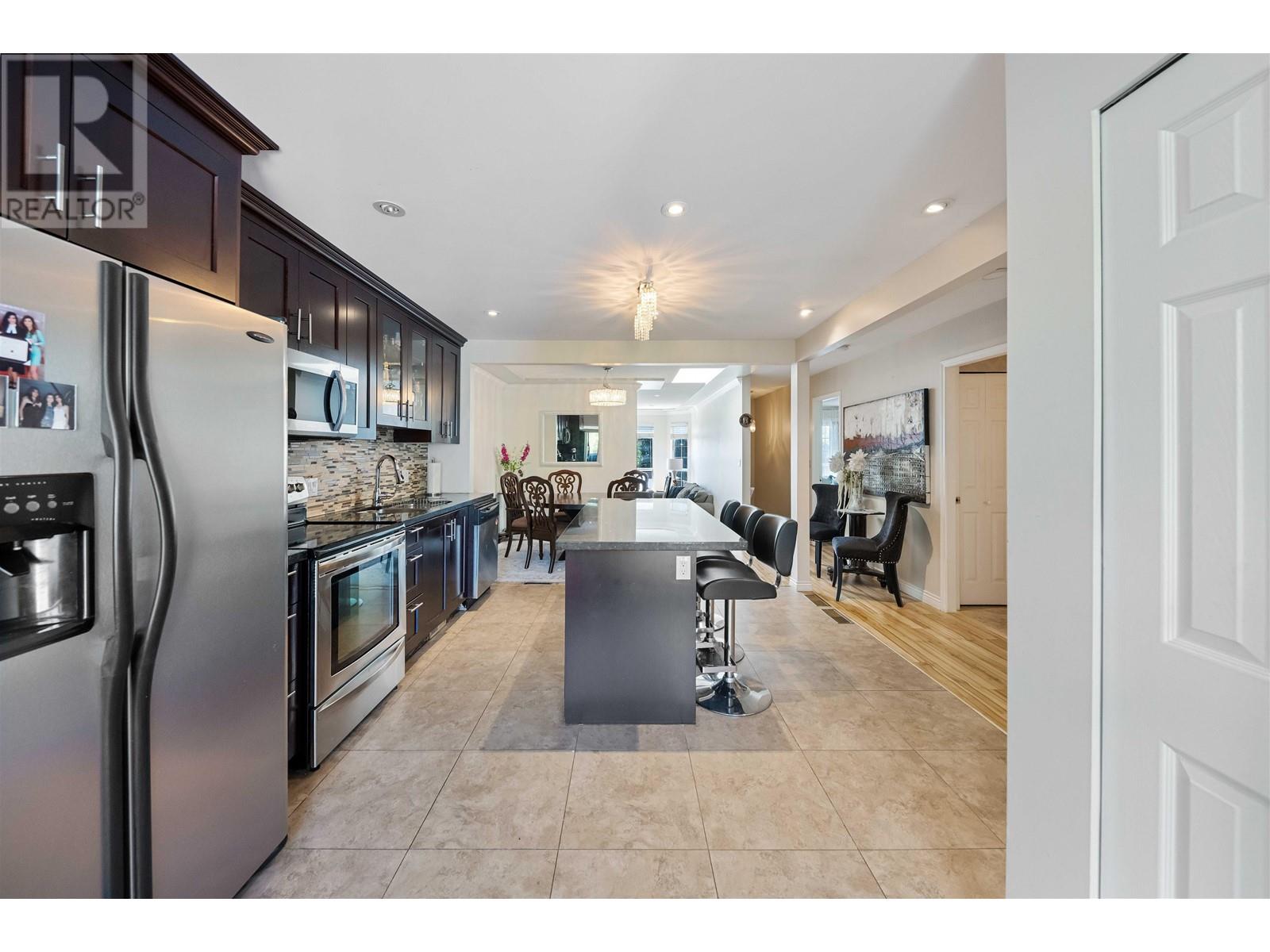 1059 Delestre Avenue, Coquitlam, British Columbia  V3K 2H1 - Photo 8 - R2825703