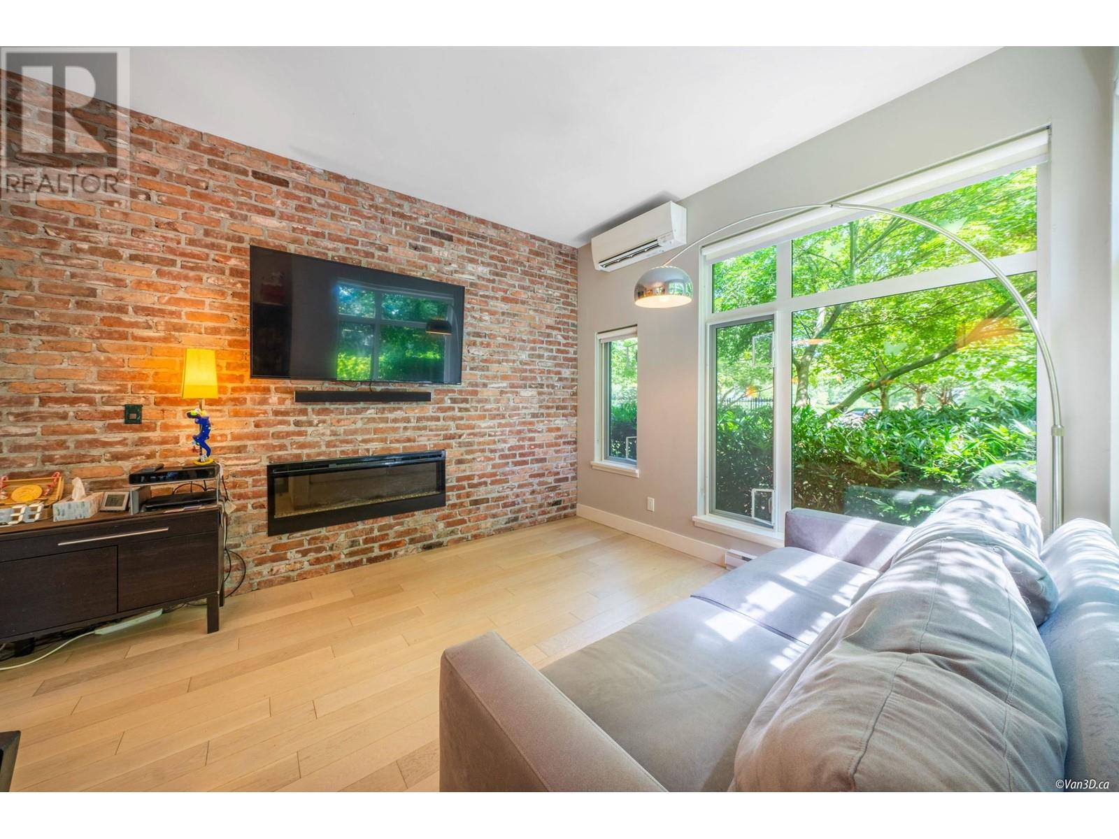 111 262 SALTER STREET, new westminster, British Columbia