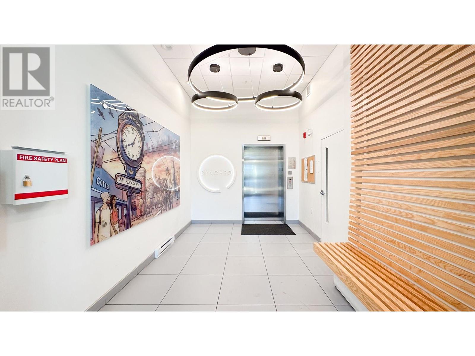 401 379 E Broadway, Vancouver, British Columbia  V5T 1W6 - Photo 3 - R2826235