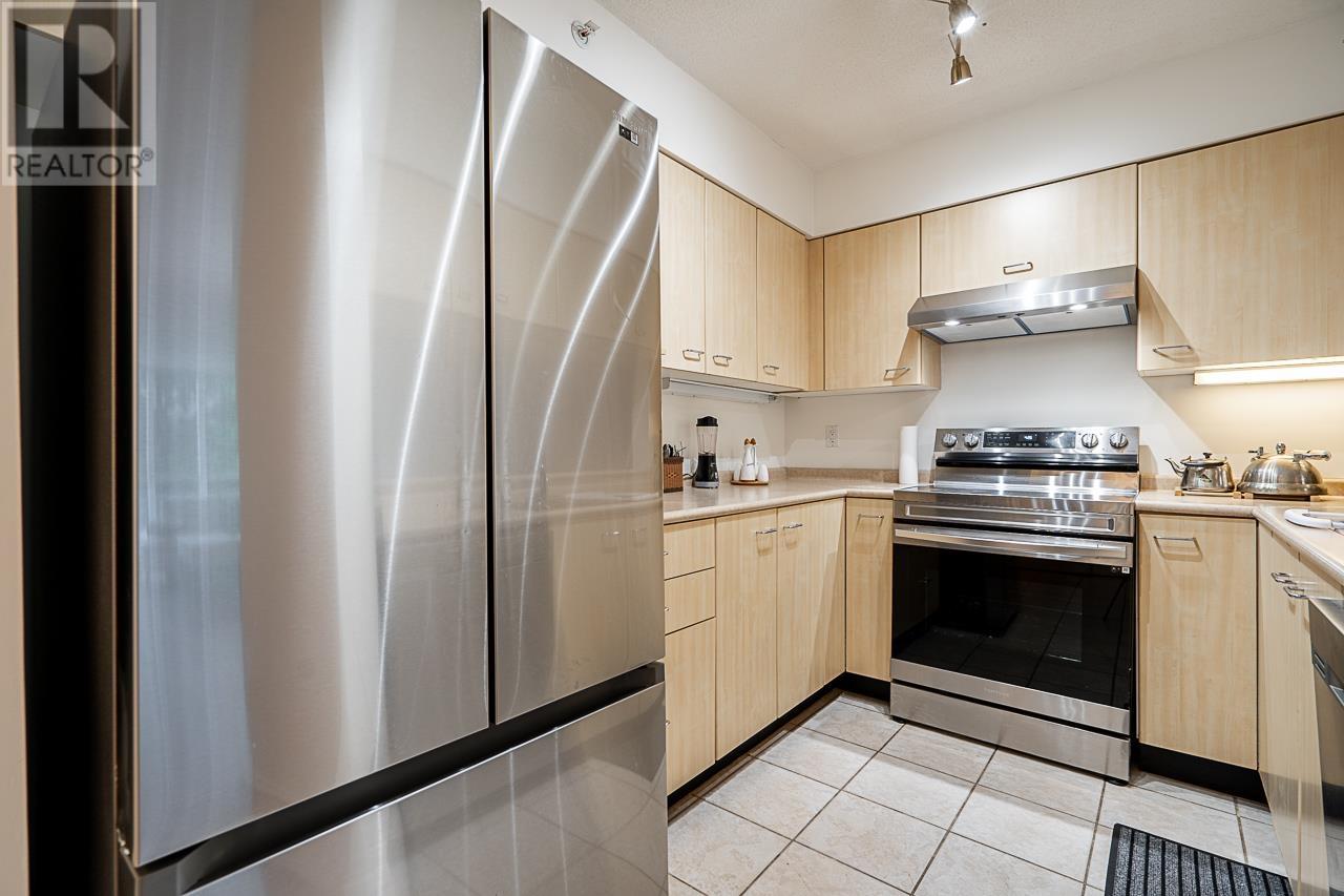 402 1148 Heffley Crescent, Coquitlam, British Columbia  V3B 8A6 - Photo 9 - R2825443