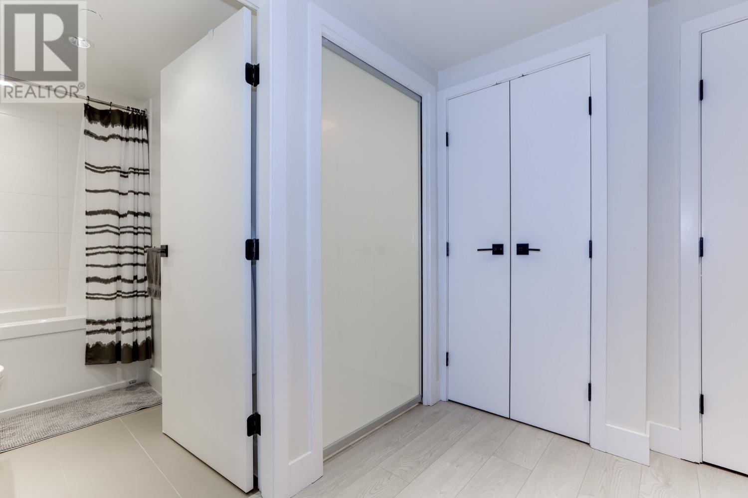 1105 1550 Fern Street, North Vancouver, British Columbia  V7J 0A9 - Photo 19 - R2826692