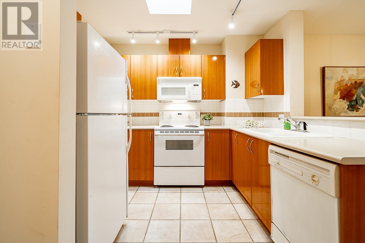 404 155 E 3rd Street, North Vancouver, British Columbia  V7L 1E5 - Photo 23 - R2826735