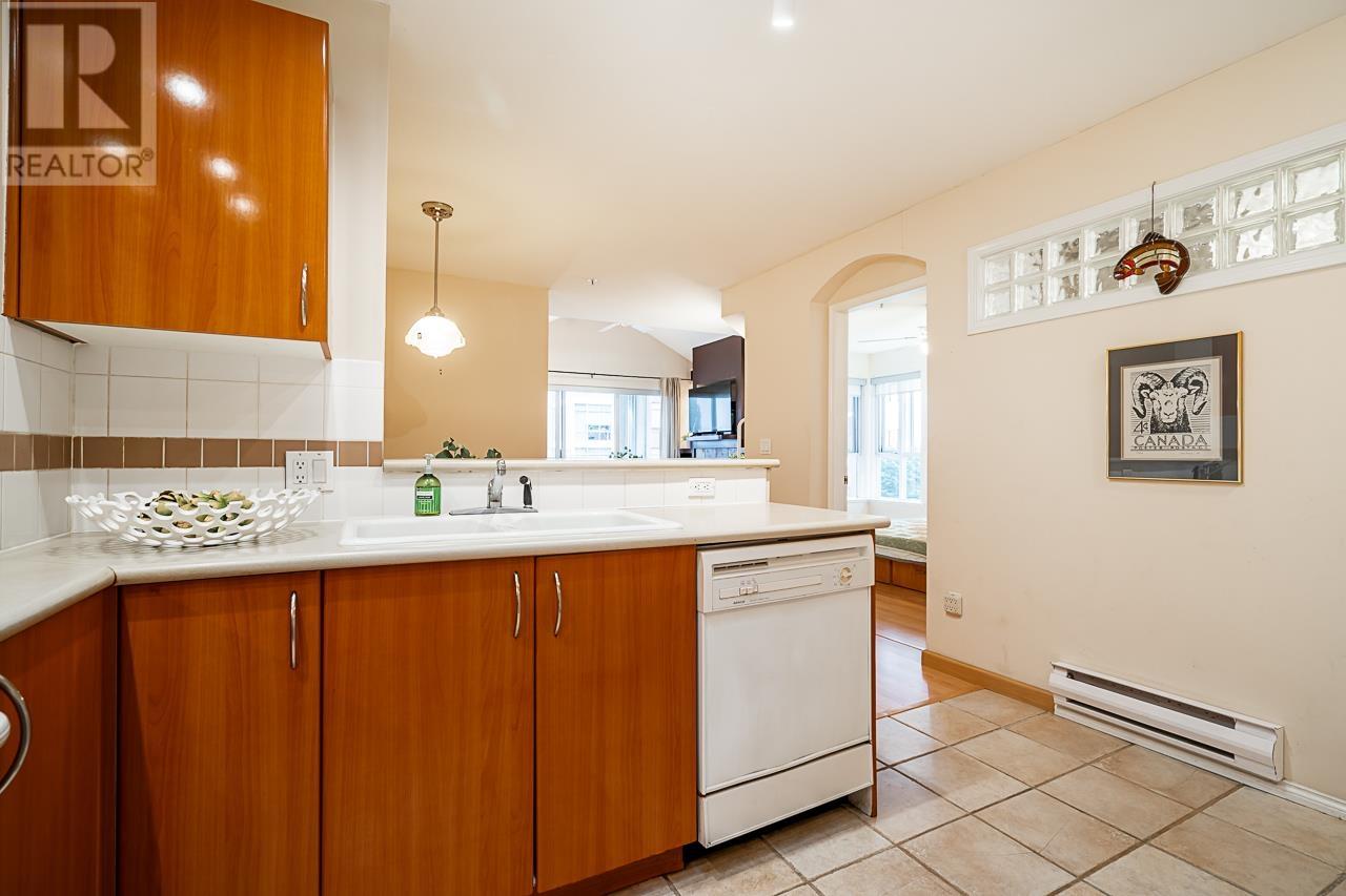 404 155 E 3rd Street, North Vancouver, British Columbia  V7L 1E5 - Photo 24 - R2826735