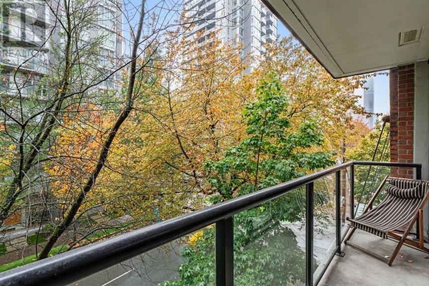 305 988 Richards Street, Vancouver, British Columbia  V6B 8R2 - Photo 21 - R2826741