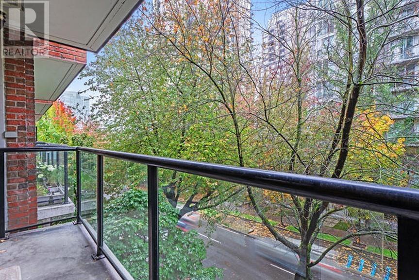 305 988 Richards Street, Vancouver, British Columbia  V6B 8R2 - Photo 22 - R2826741