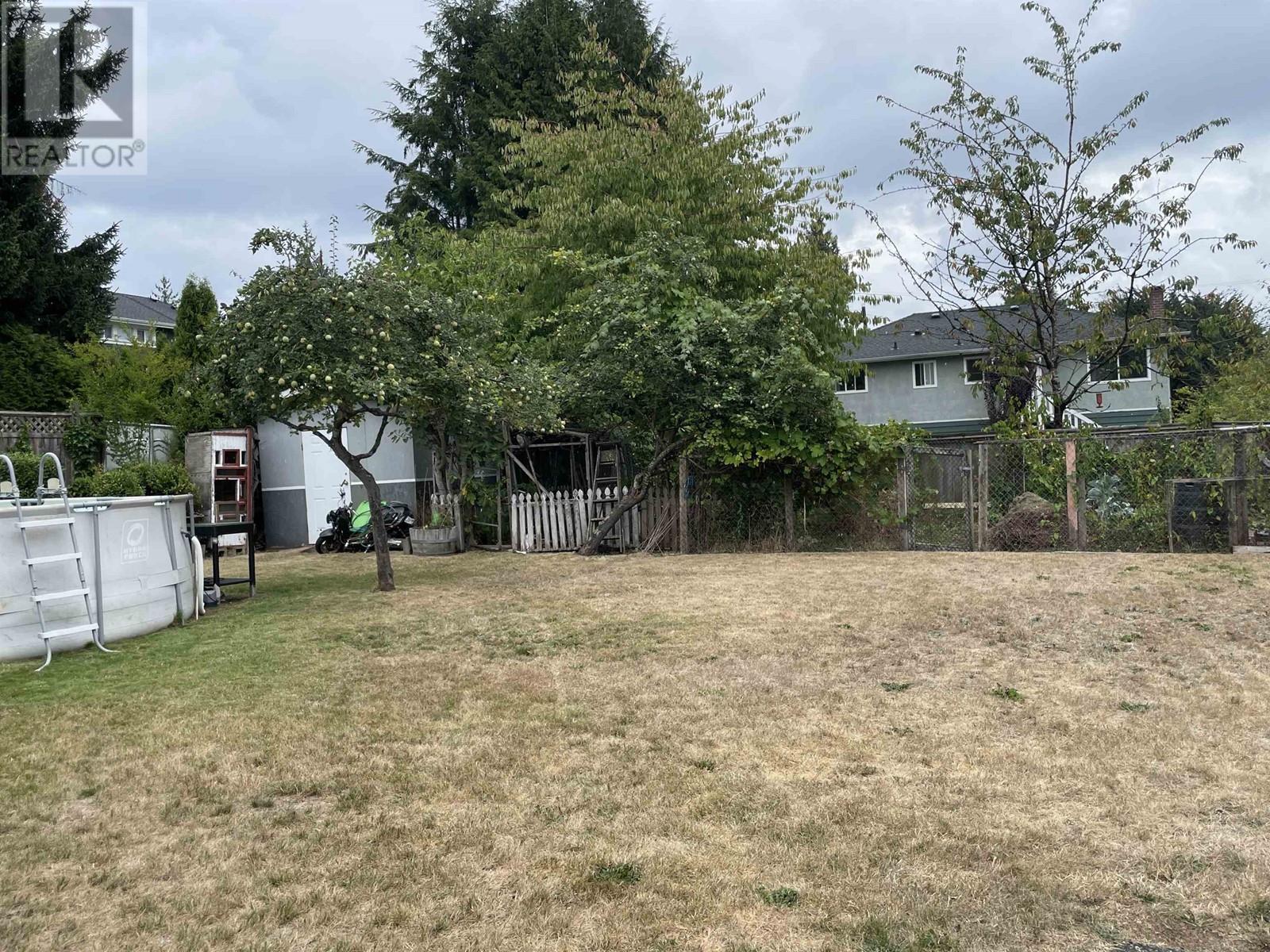 691 Poirier Street, Coquitlam, British Columbia  V3J 6B3 - Photo 11 - R2826745