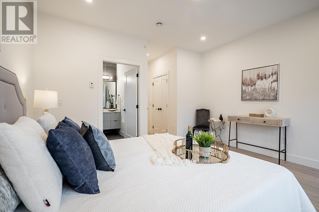 3041 School Avenue, Vancouver, British Columbia  V5R 5M6 - Photo 15 - R2826109