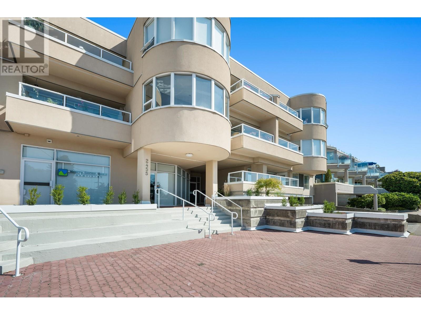 101 2455 S Bellevue Avenue, West Vancouver, British Columbia  V7V 1E1 - Photo 3 - R2809679