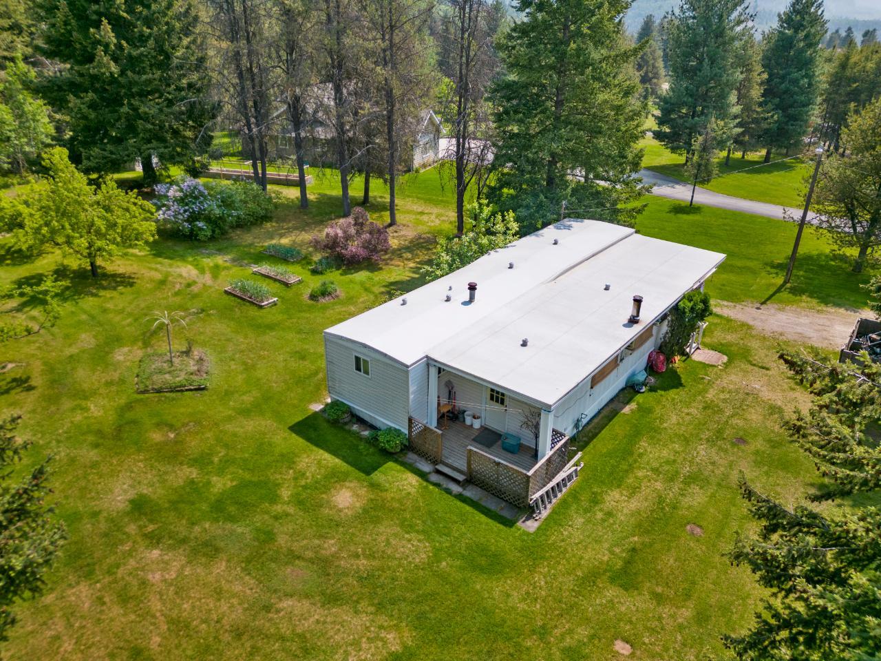 886 Waterloo Road, Castlegar, British Columbia  V1N 4K8 - Photo 31 - 2471574