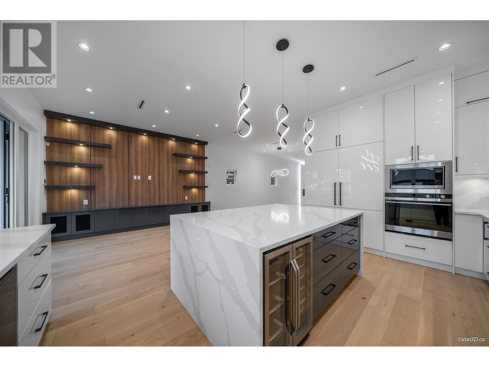 4346 Pender Street, Burnaby, British Columbia  V5C 2M6 - Photo 10 - R2823472