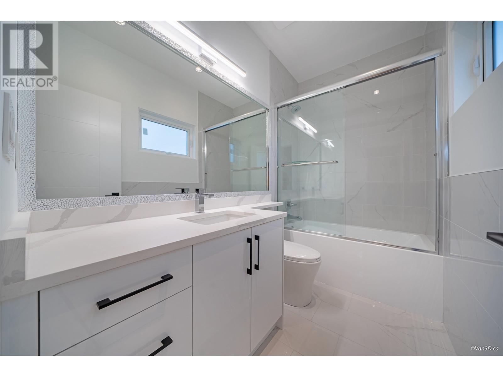 4346 Pender Street, Burnaby, British Columbia  V5C 2M6 - Photo 11 - R2823472