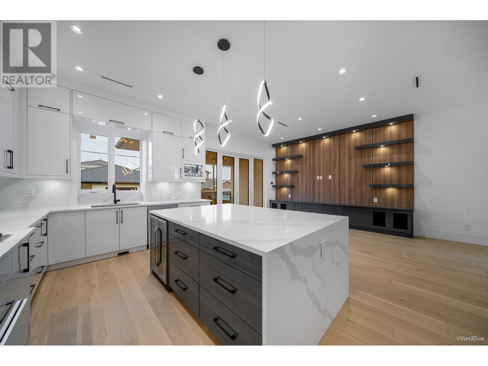 4346 Pender Street, Burnaby, British Columbia  V5C 2M6 - Photo 9 - R2823472