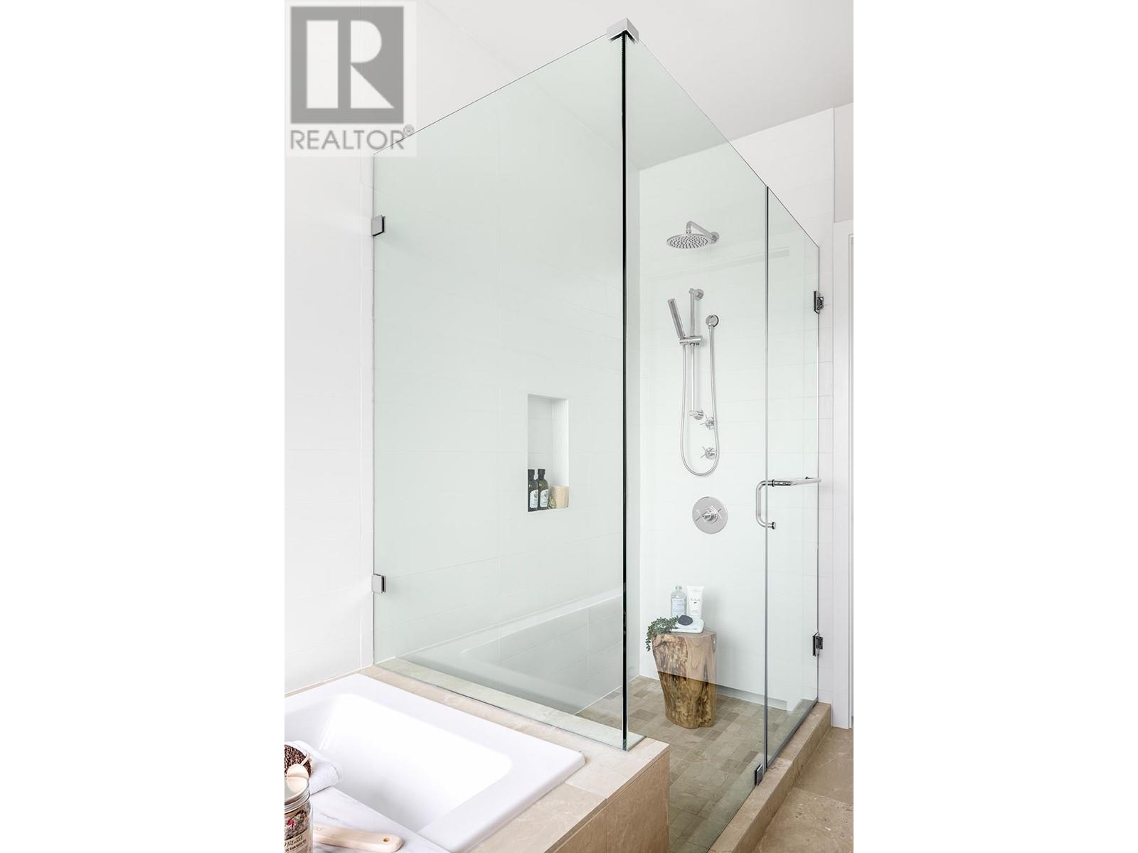 701 768 Arthur Erickson Place, West Vancouver, British Columbia  V7T 0B6 - Photo 26 - R2826751