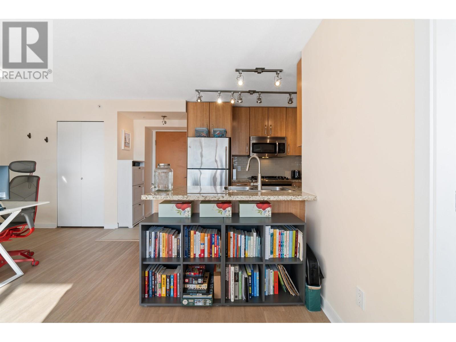 2109 651 Nootka Way, Port Moody, British Columbia  V3H 0A1 - Photo 10 - R2826807