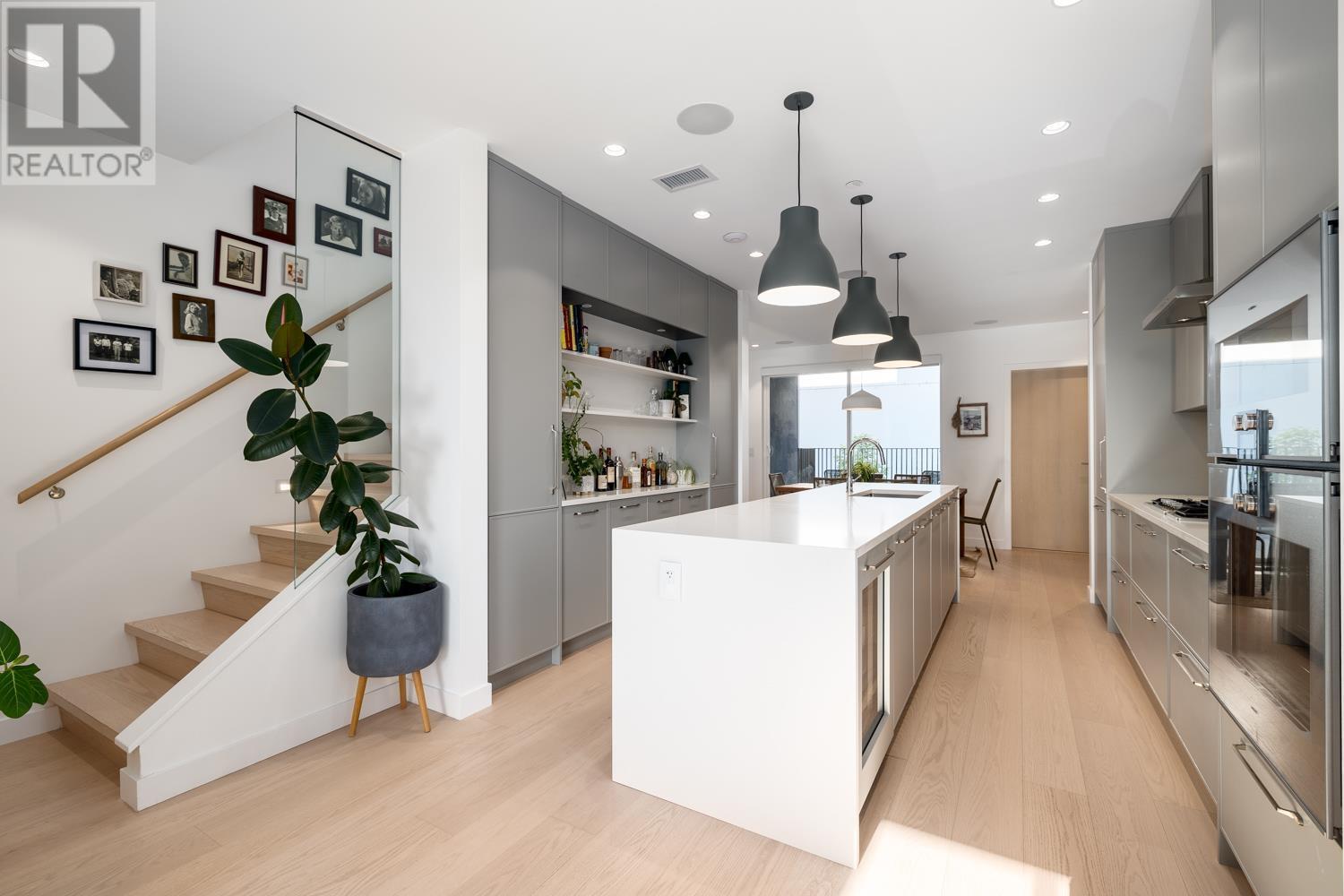 4114 Manitoba Street, Vancouver, British Columbia  V5Y 0N6 - Photo 4 - R2826828