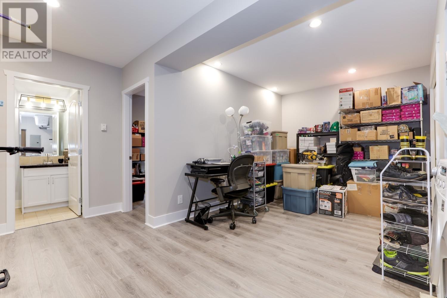 602 W Keith Road, North Vancouver, British Columbia  V7M 1M6 - Photo 26 - R2826844