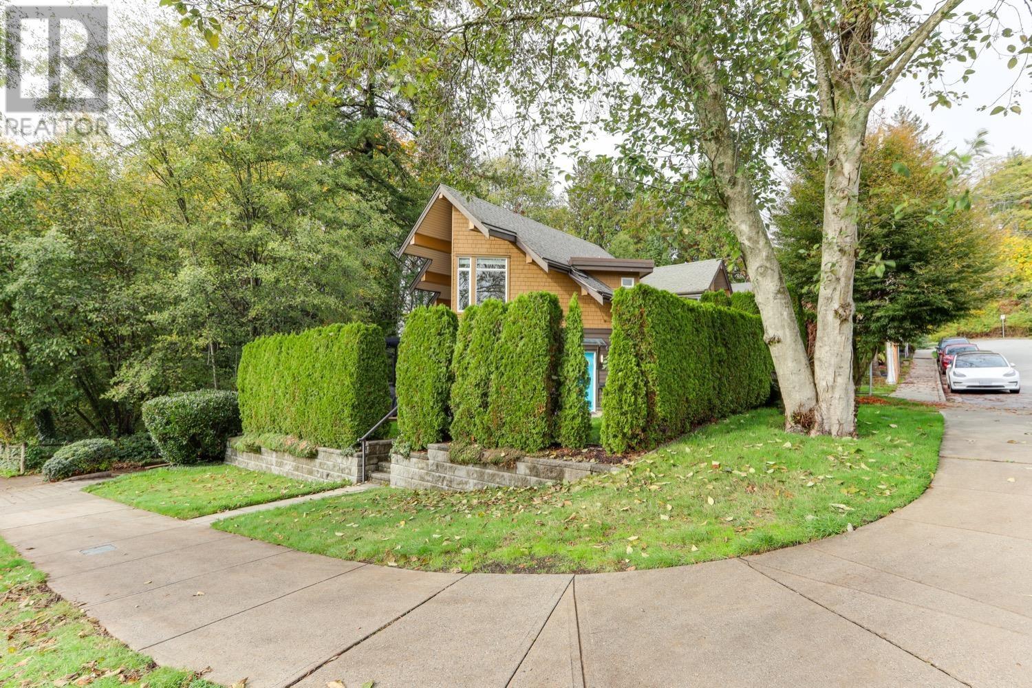 602 W Keith Road, North Vancouver, British Columbia  V7M 1M6 - Photo 3 - R2826844
