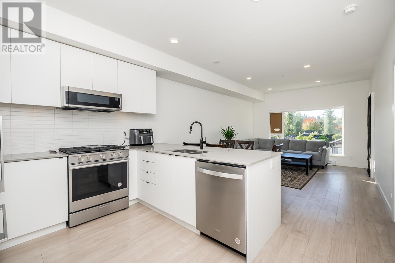 311 2345 Rindall Avenue, Port Coquitlam, British Columbia  V3C 1V3 - Photo 4 - R2826845