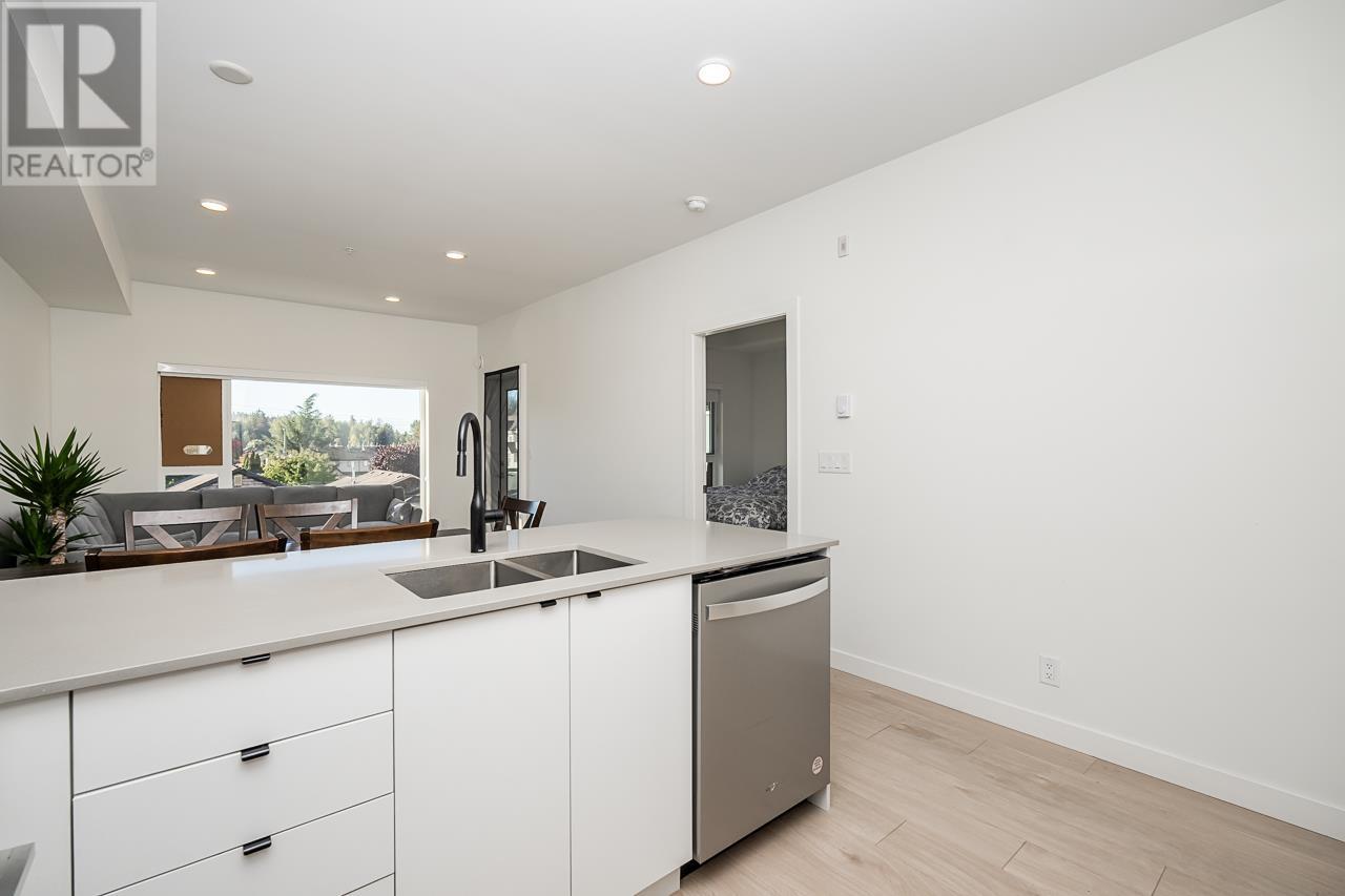 311 2345 Rindall Avenue, Port Coquitlam, British Columbia  V3C 1V3 - Photo 7 - R2826845