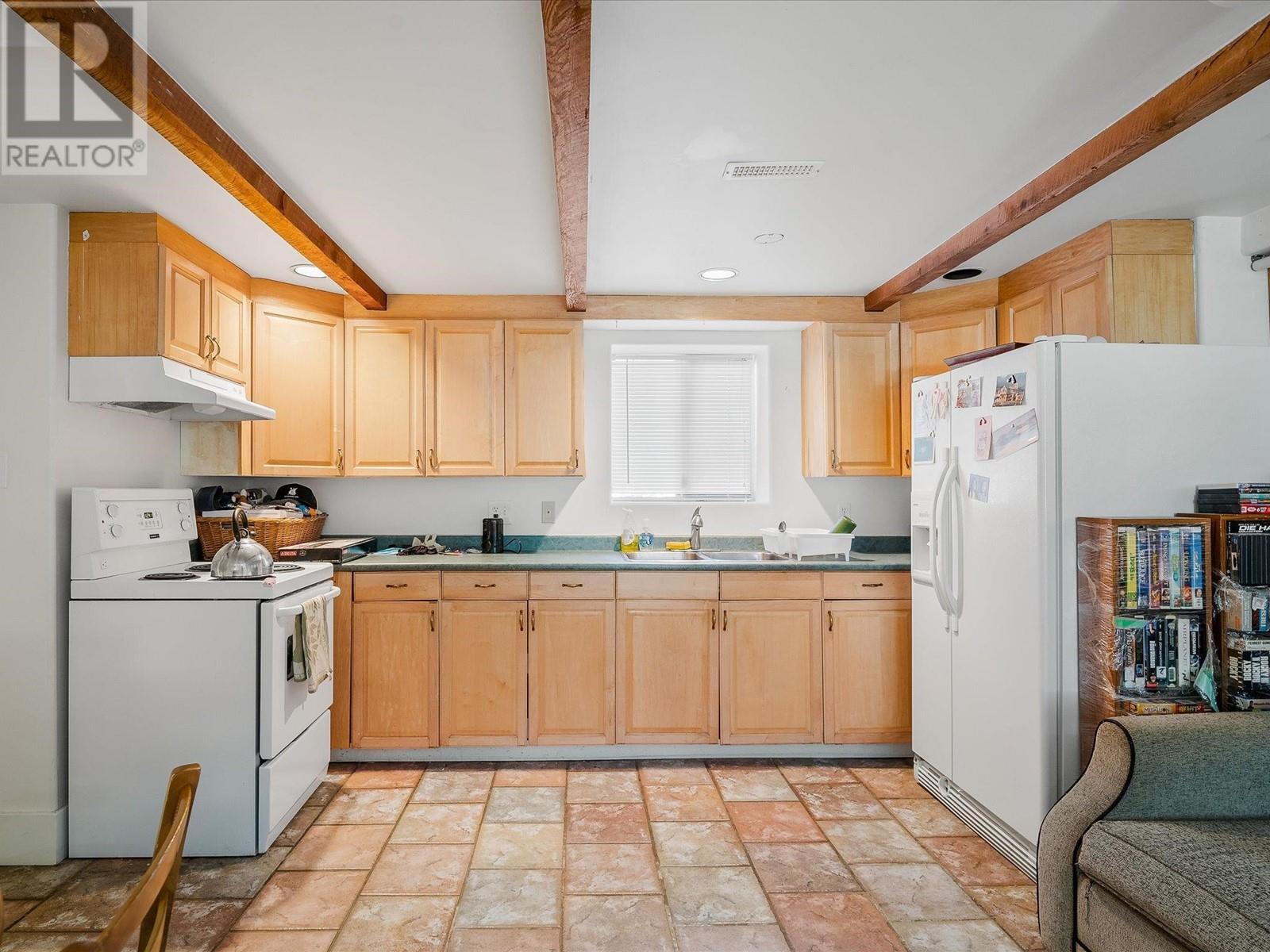 1465 Laburnum Street, Pemberton, British Columbia  V0N 2L0 - Photo 13 - R2804933
