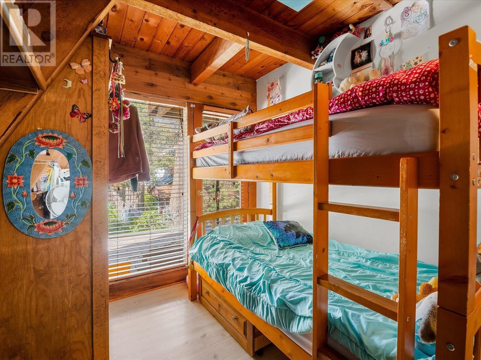 1465 Laburnum Street, Pemberton, British Columbia  V0N 2L0 - Photo 9 - R2804933