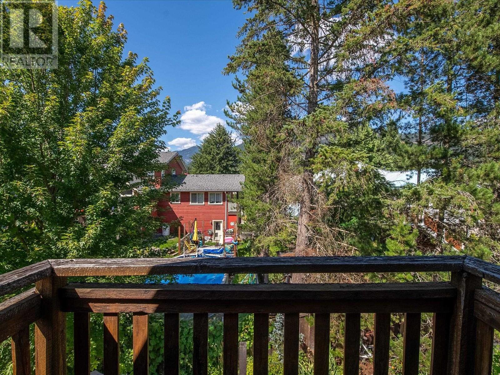 1465 Laburnum Street, Pemberton, British Columbia  V0N 2L0 - Photo 20 - R2804933
