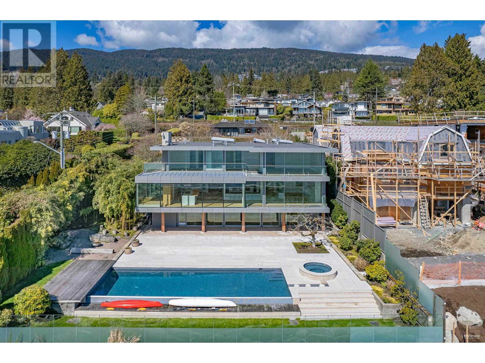 166 28TH STREET, west vancouver, British Columbia