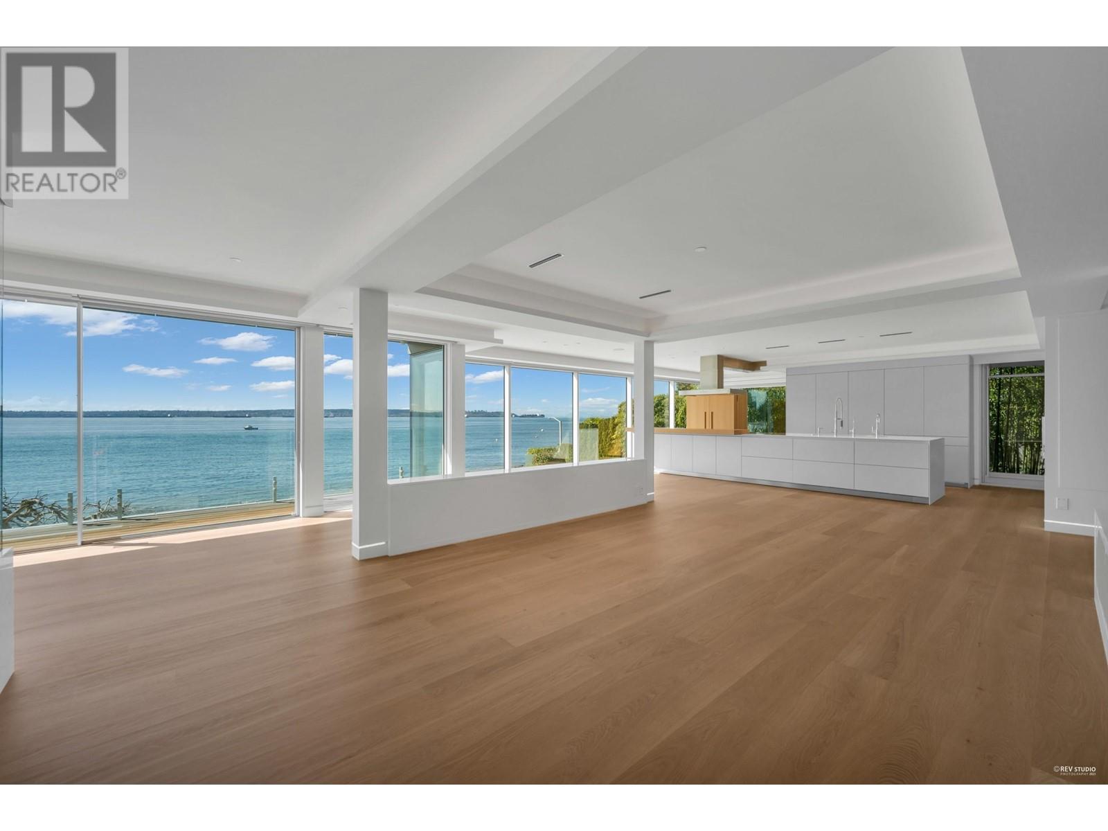 166 28th Street, West Vancouver, British Columbia  V7V 4L5 - Photo 6 - R2826777