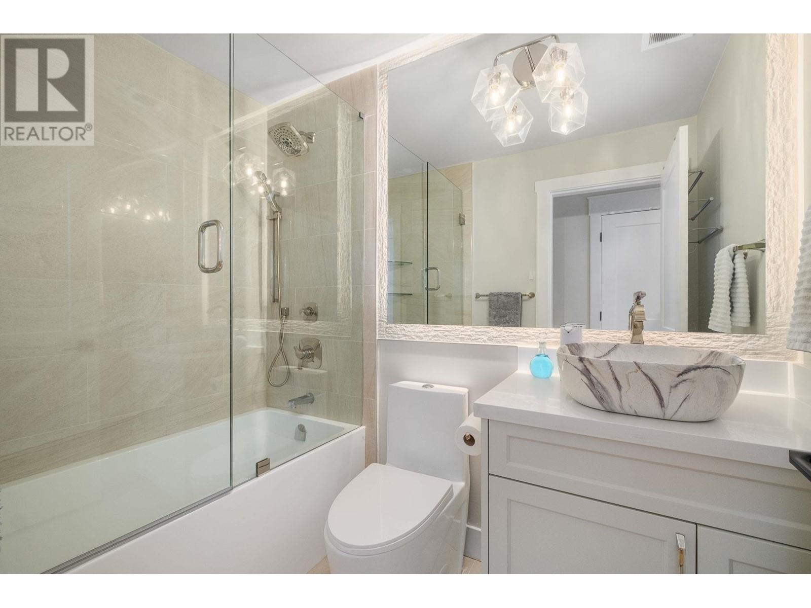 2529 Hyannis Point, North Vancouver, British Columbia  V7H 1R9 - Photo 17 - R2826796