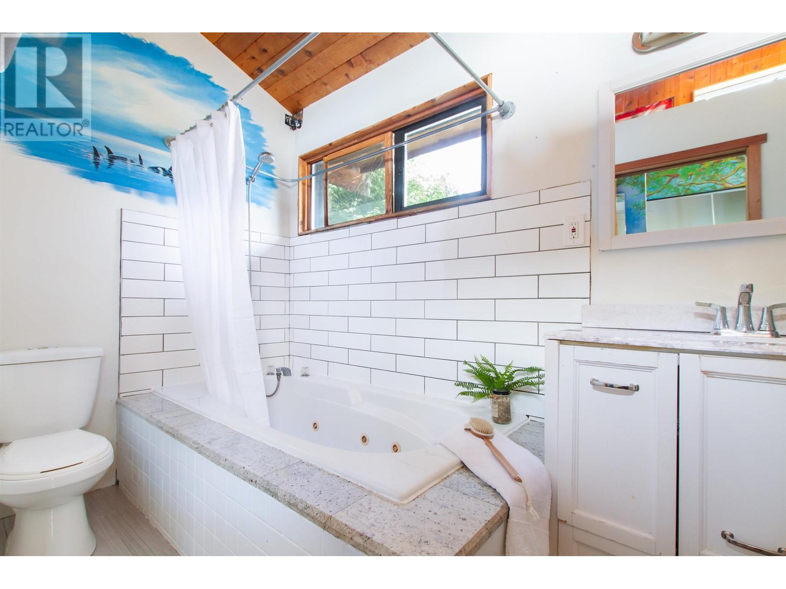 41523 Rae Road, Squamish, British Columbia  V0N 1H0 - Photo 18 - R2826806