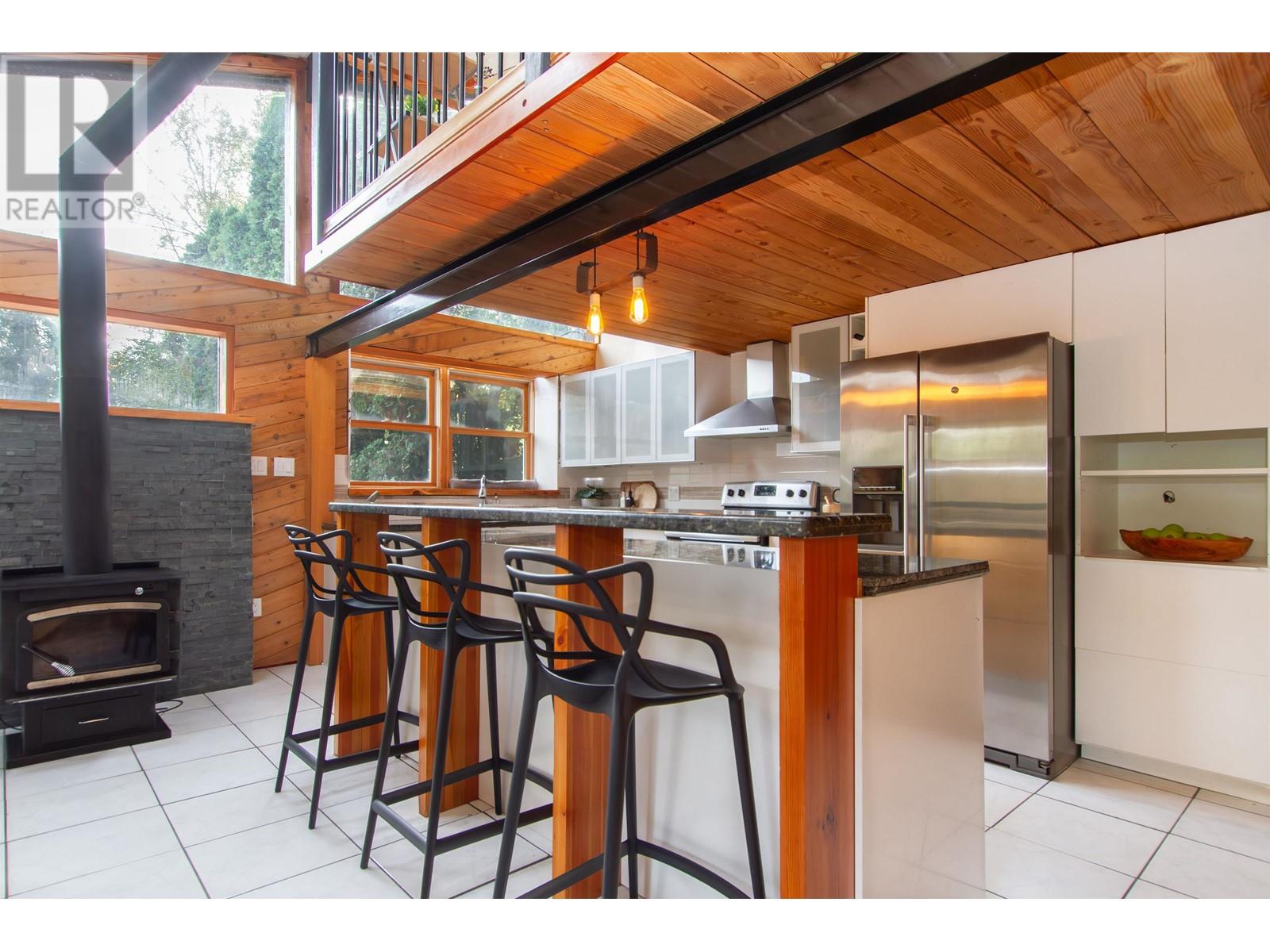 41523 Rae Road, Squamish, British Columbia  V0N 1H0 - Photo 3 - R2826806