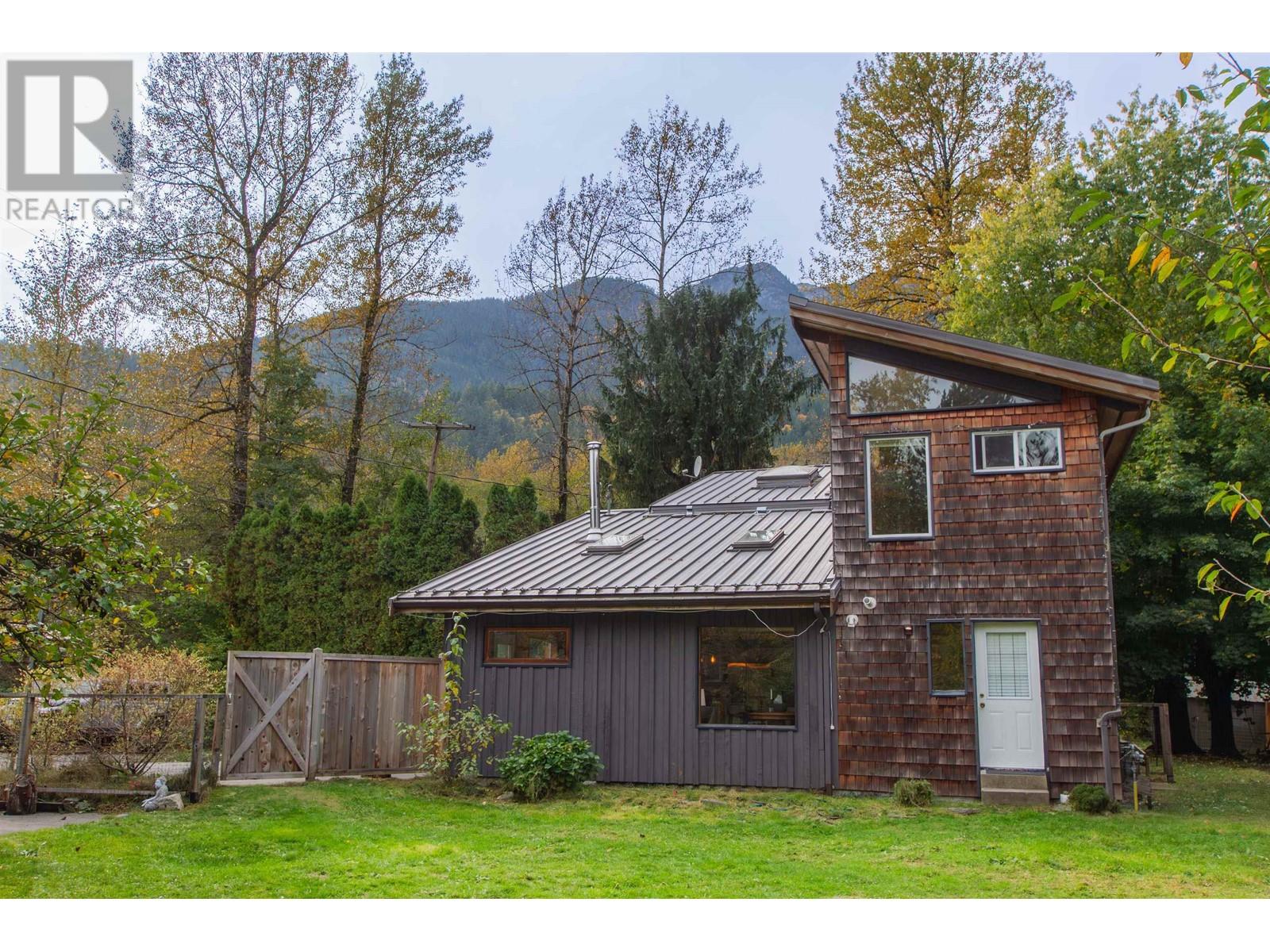 41523 Rae Road, Squamish, British Columbia  V0N 1H0 - Photo 36 - R2826806
