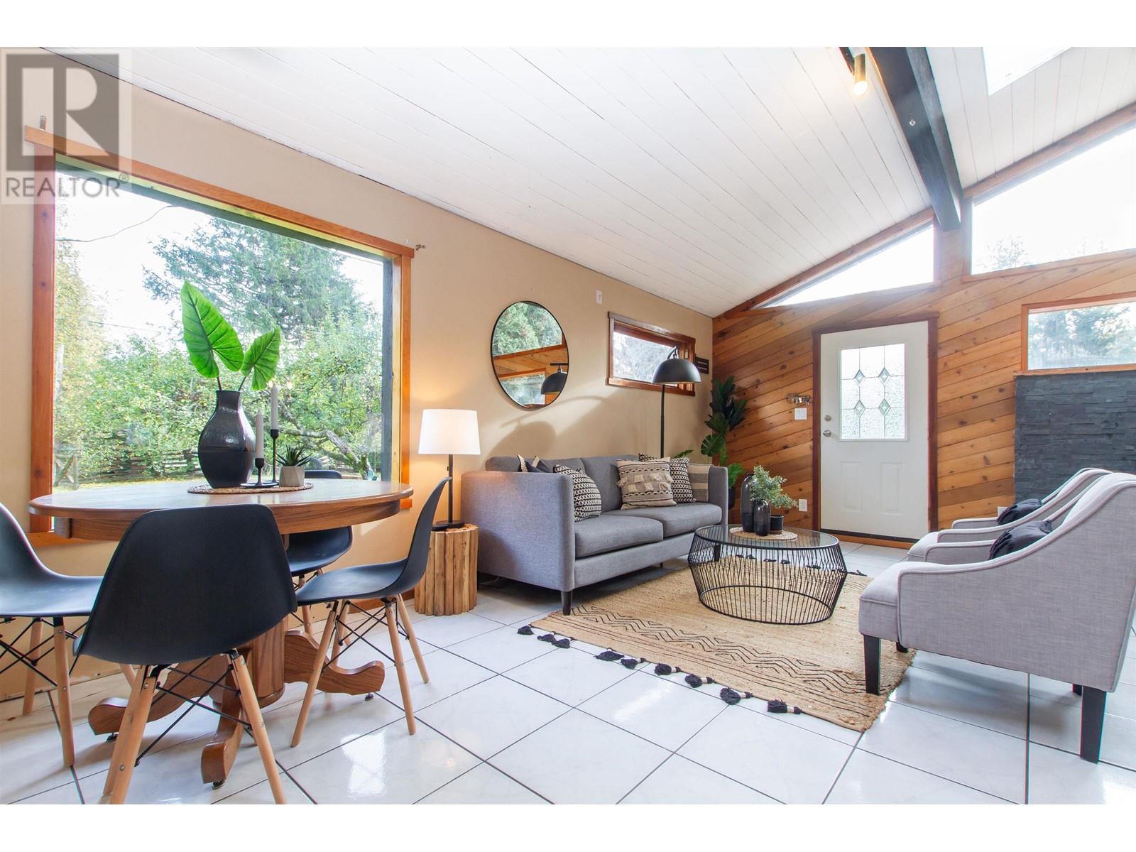 41523 Rae Road, Squamish, British Columbia  V0N 1H0 - Photo 7 - R2826806
