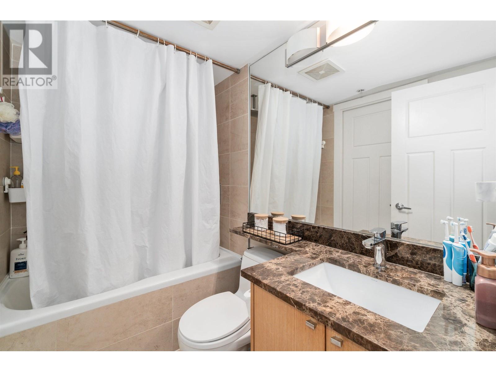 1902 2978 Glen Drive, Coquitlam, British Columbia  V3B 0C3 - Photo 11 - R2826799