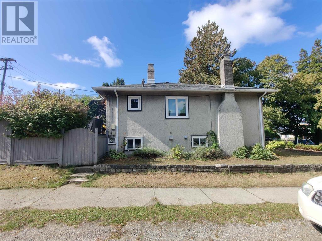 1338 E 37th Avenue, Vancouver, British Columbia  V5W 1G5 - Photo 4 - R2826849