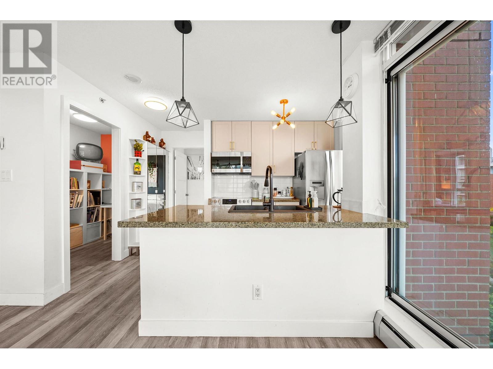 609 688 Abbott Street, Vancouver, British Columbia  V6B 0B9 - Photo 11 - R2825733