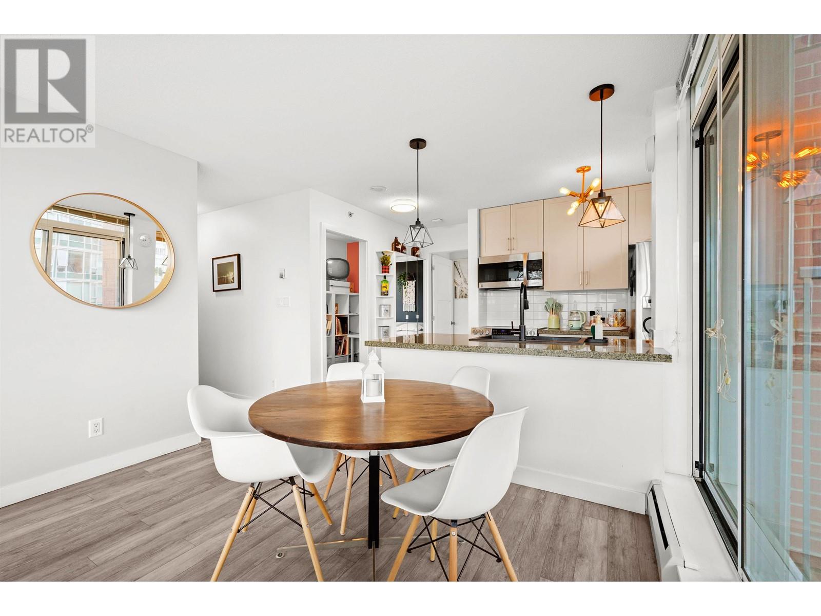 609 688 Abbott Street, Vancouver, British Columbia  V6B 0B9 - Photo 7 - R2825733