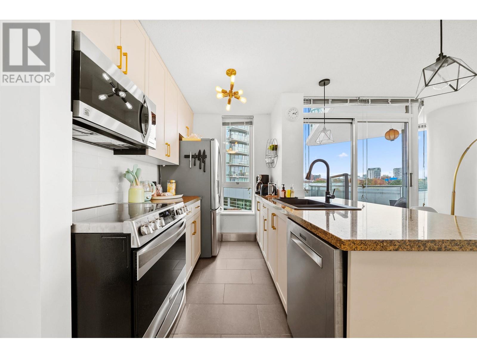 609 688 Abbott Street, Vancouver, British Columbia  V6B 0B9 - Photo 15 - R2825733