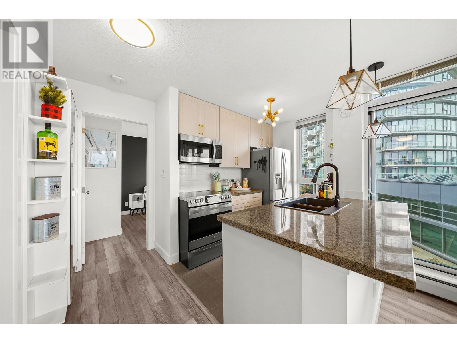 609 688 Abbott Street, Vancouver, British Columbia  V6B 0B9 - Photo 13 - R2825733
