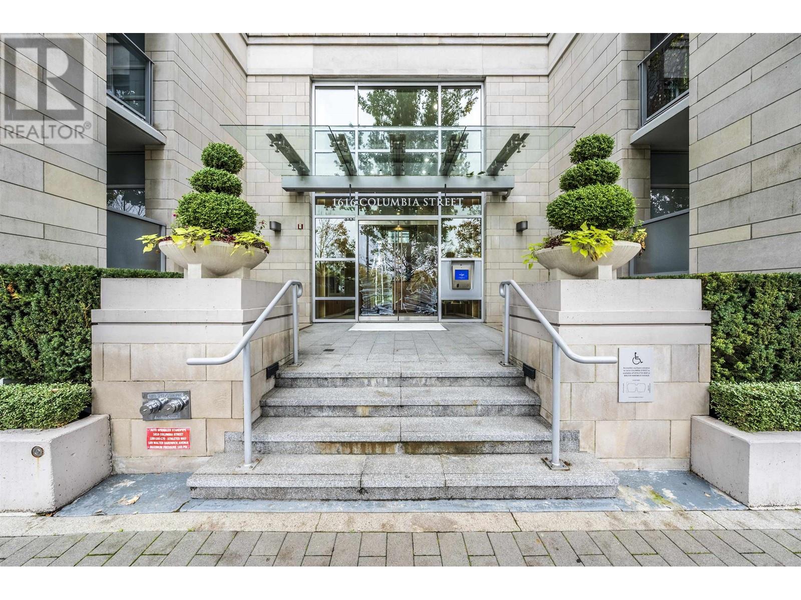 1001 1616 Columbia Street, Vancouver, British Columbia  V5Y 0B7 - Photo 2 - R2826389