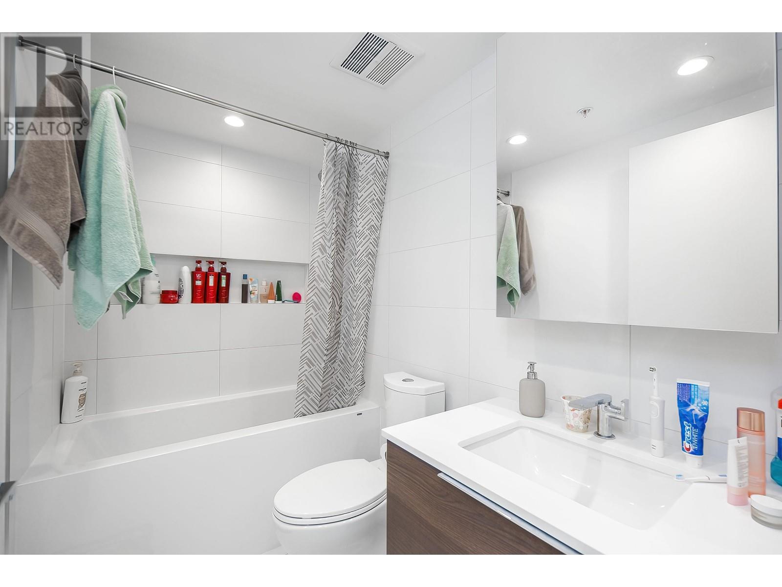 1701 450 Westview Street, Coquitlam, British Columbia  V3K 6C3 - Photo 21 - R2821543