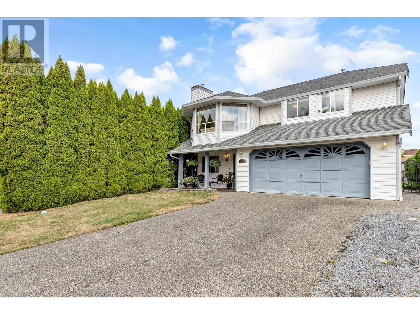 23227 116a Avenue, Maple Ridge, British Columbia  V2X 2K5 - Photo 2 - R2823519