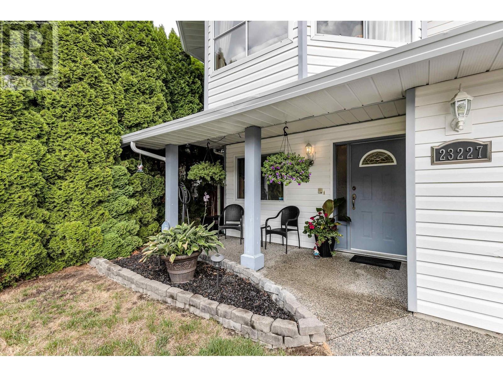 23227 116a Avenue, Maple Ridge, British Columbia  V2X 2K5 - Photo 3 - R2823519