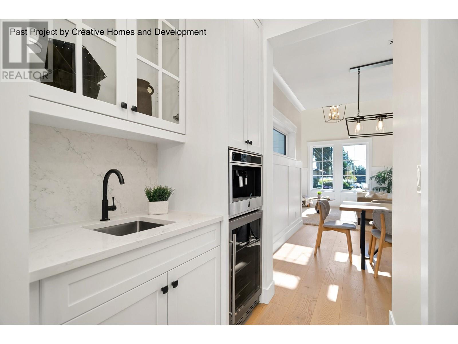 962 Frederick Place, North Vancouver, British Columbia  V7K 2B5 - Photo 11 - R2826842